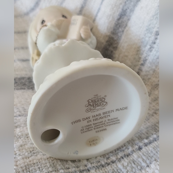 Previous Moments First Communion - This Day Has Been Made In Heaven - 1989 - Picture 10 of 10